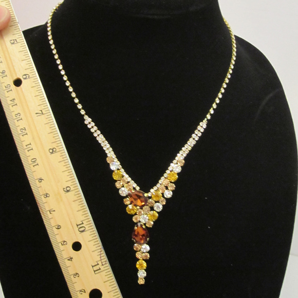 Crystal Topaz Rhinestone Set Dangle Drop Earrings - Picture 4 of 8